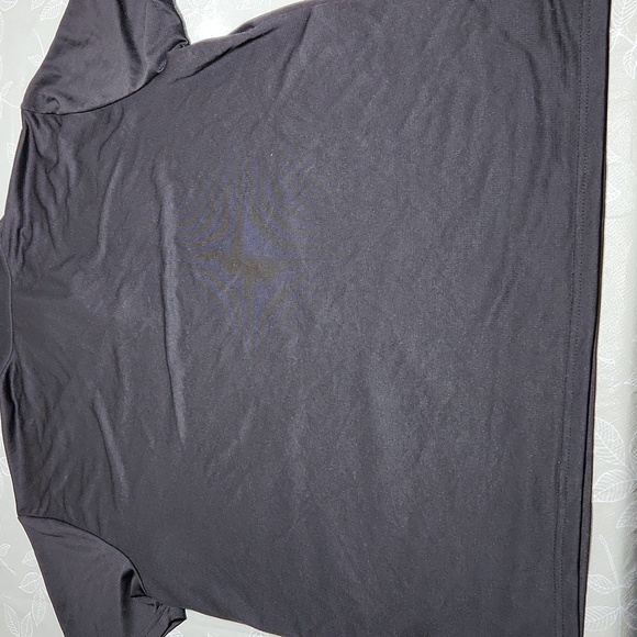 Old Navy Active Shirt - Picture 8 of 9